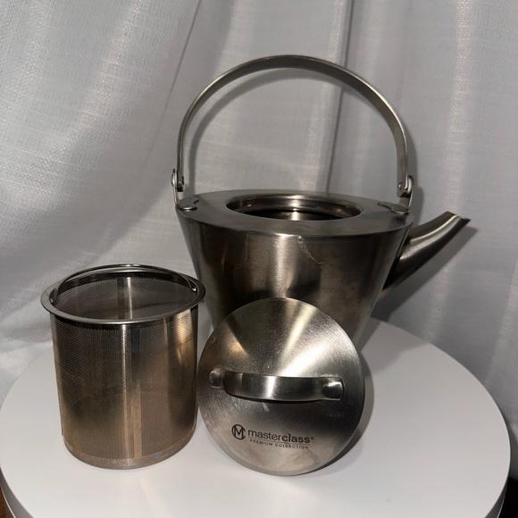 Silver Stainless Steel Teapot - Picture 2 of 4